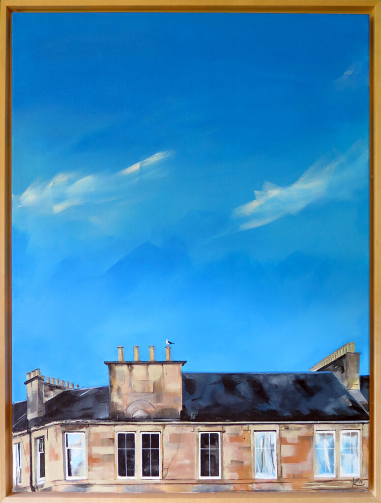 Acrylgemälde von Leith Walk, Edinburgh. Hausdächer, eine Möwe, viel blauer Himmel
